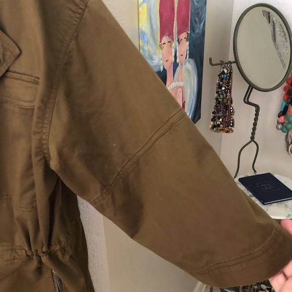 LOU & GREY DRAWSTRING UTILITY JACKET. - Picture 3 of 8